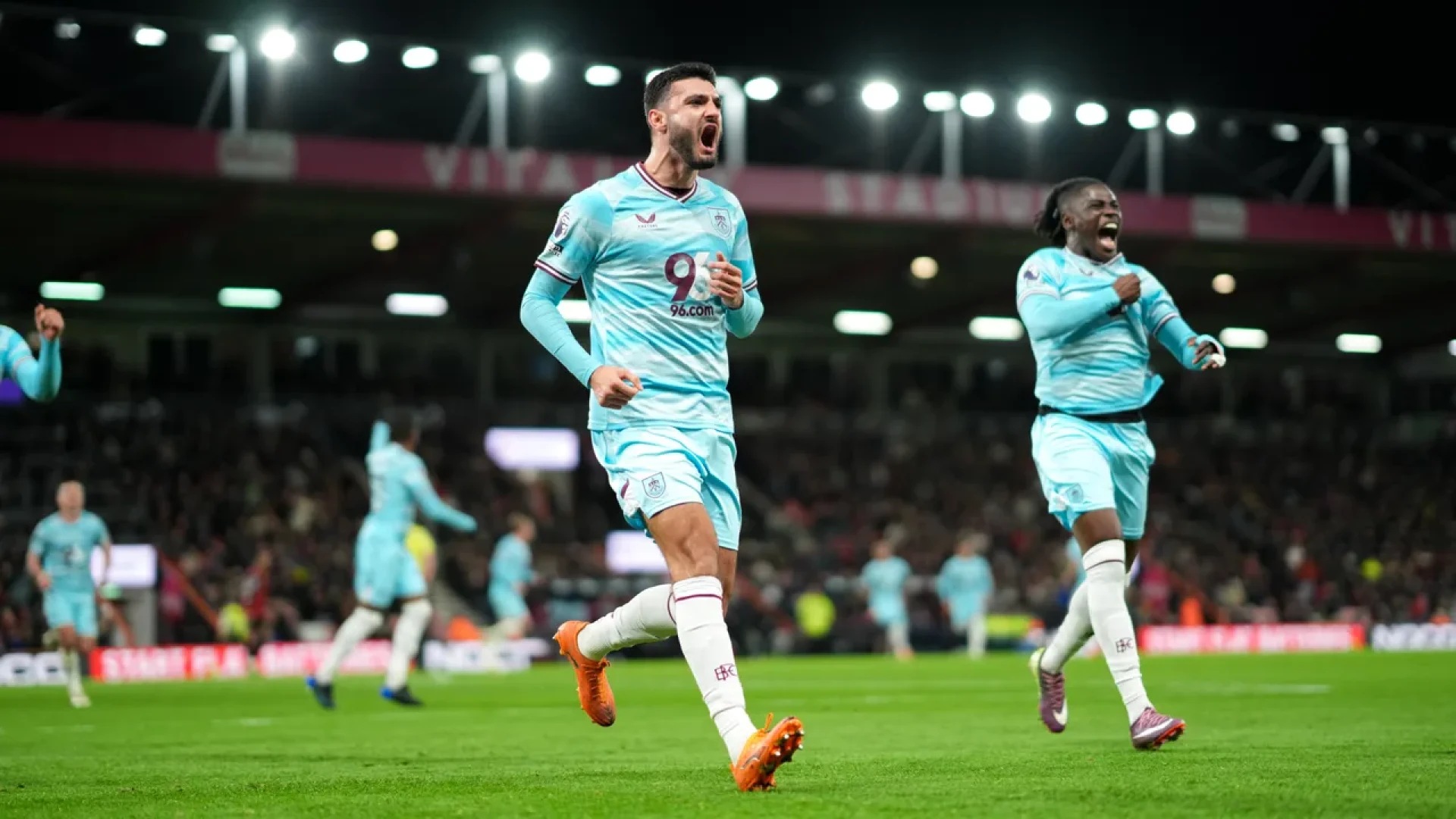 Burnley vs Mansfield Town